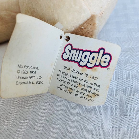 Snuggle Bear Vintage 1999 Plush Cream NEW With Tag Fabric Softener Stuffed Bear - Picture 4 of 9